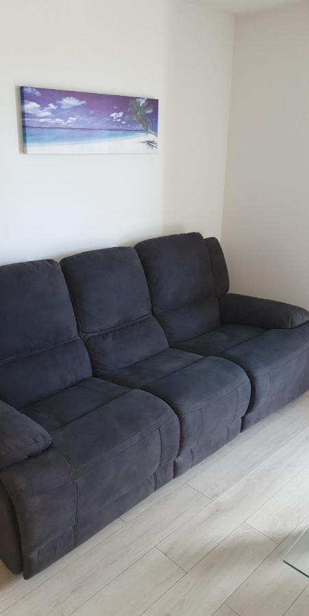 Appartement Cosy Proche De L'Aeroport T R A N S F E R T Sur Demande サン＝ドニ エクステリア 写真